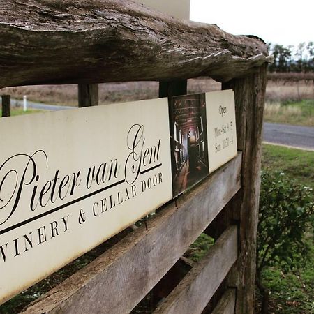 Pieter Van Gent Winery & Vineyard Budgee Budgee Esterno foto